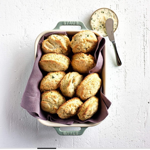 Staub 2-Piece Eucalyptus Green Ceramic Baking Dish Set- New in Box - Picture 6 of 6